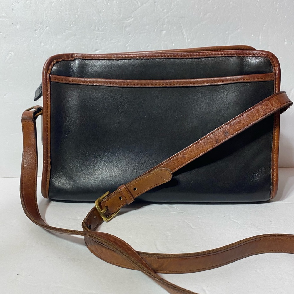 Vintage 80’s Coach Swagger Crossbody Bag Made In USA
